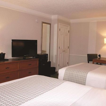 Baymont By Wyndham Lubbock - Downtown Civic Center Hotel Buitenkant foto