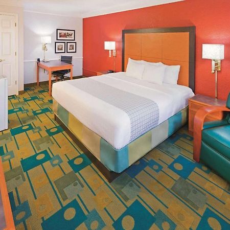 Baymont By Wyndham Lubbock - Downtown Civic Center Hotel Buitenkant foto